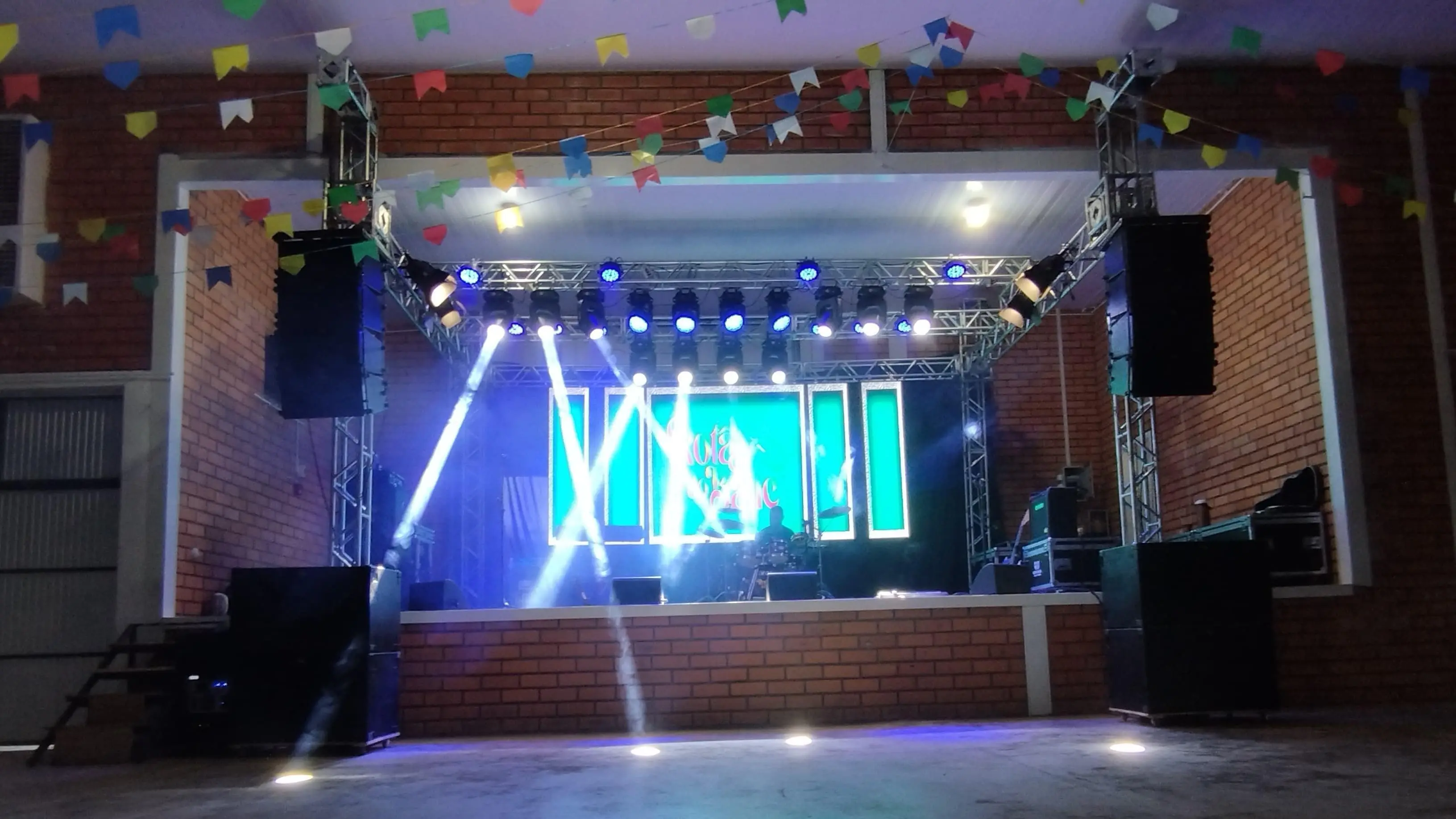 show-1